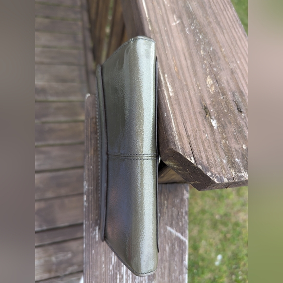 Coach Archive Gray Patent Leather 65th Anniversary Turnlock Legacy Wallet VGUC - Picture 9 of 13